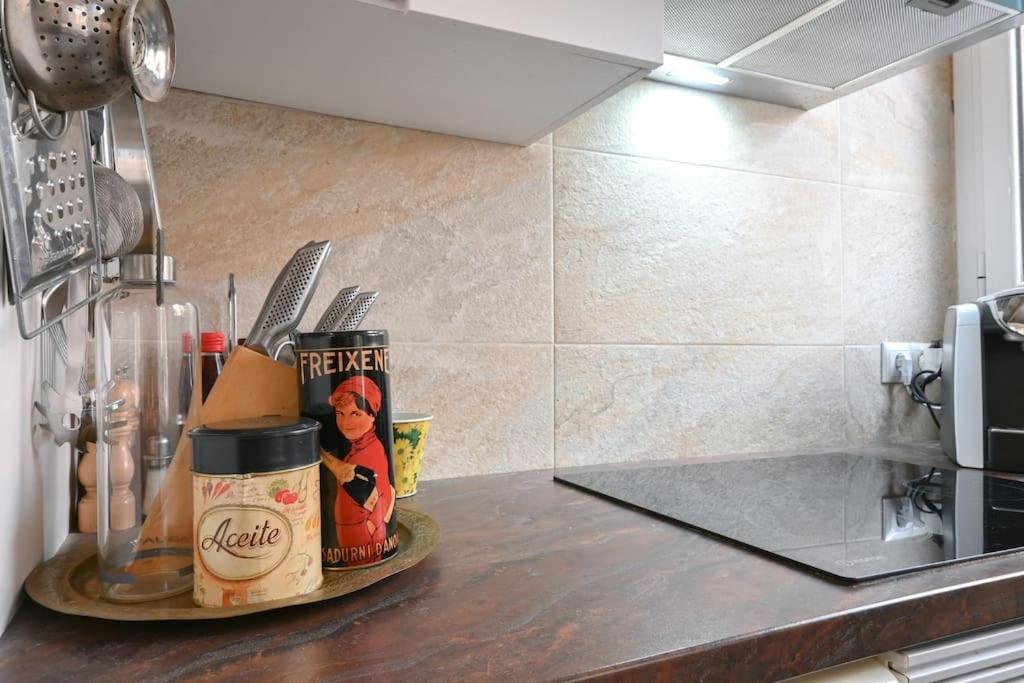 Apartment For Coqueto Estudio Centrico Temporal Con Piscina Fca34 *