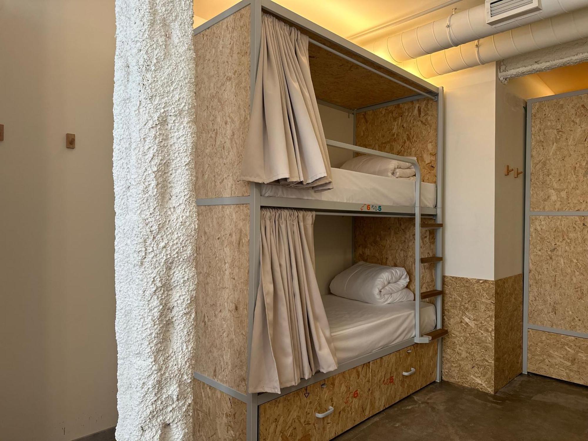 Hostal The Loft House *