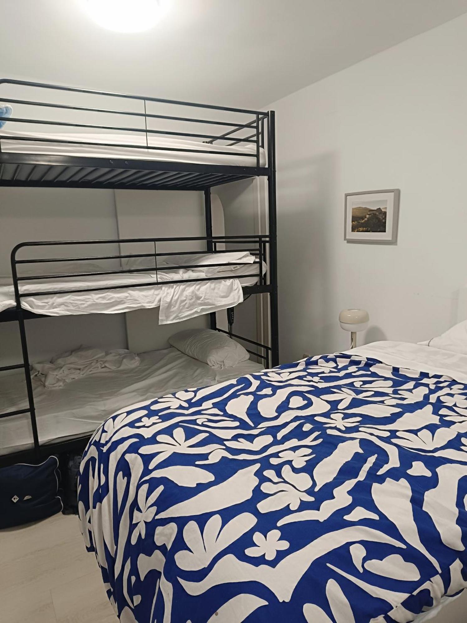 2-centro Hab Compartida Masculina 8x Bed and breakfast Madrid