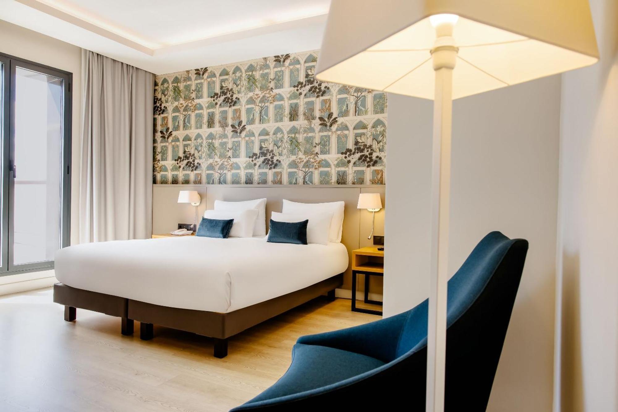 One Plaza De España 4*