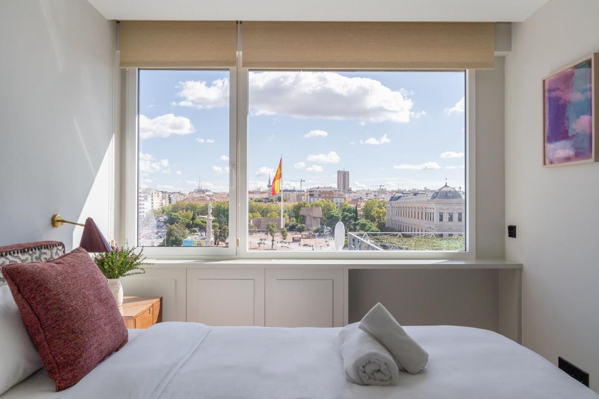 Amazing With Views To Colon-2bdr 2bths Apartamento *