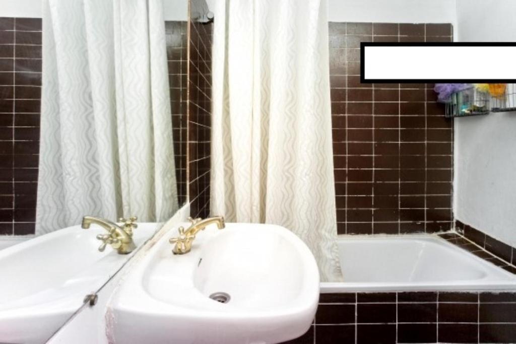 Doble Con Vistas A La Ciudad Bed & Breakfast Madrid
