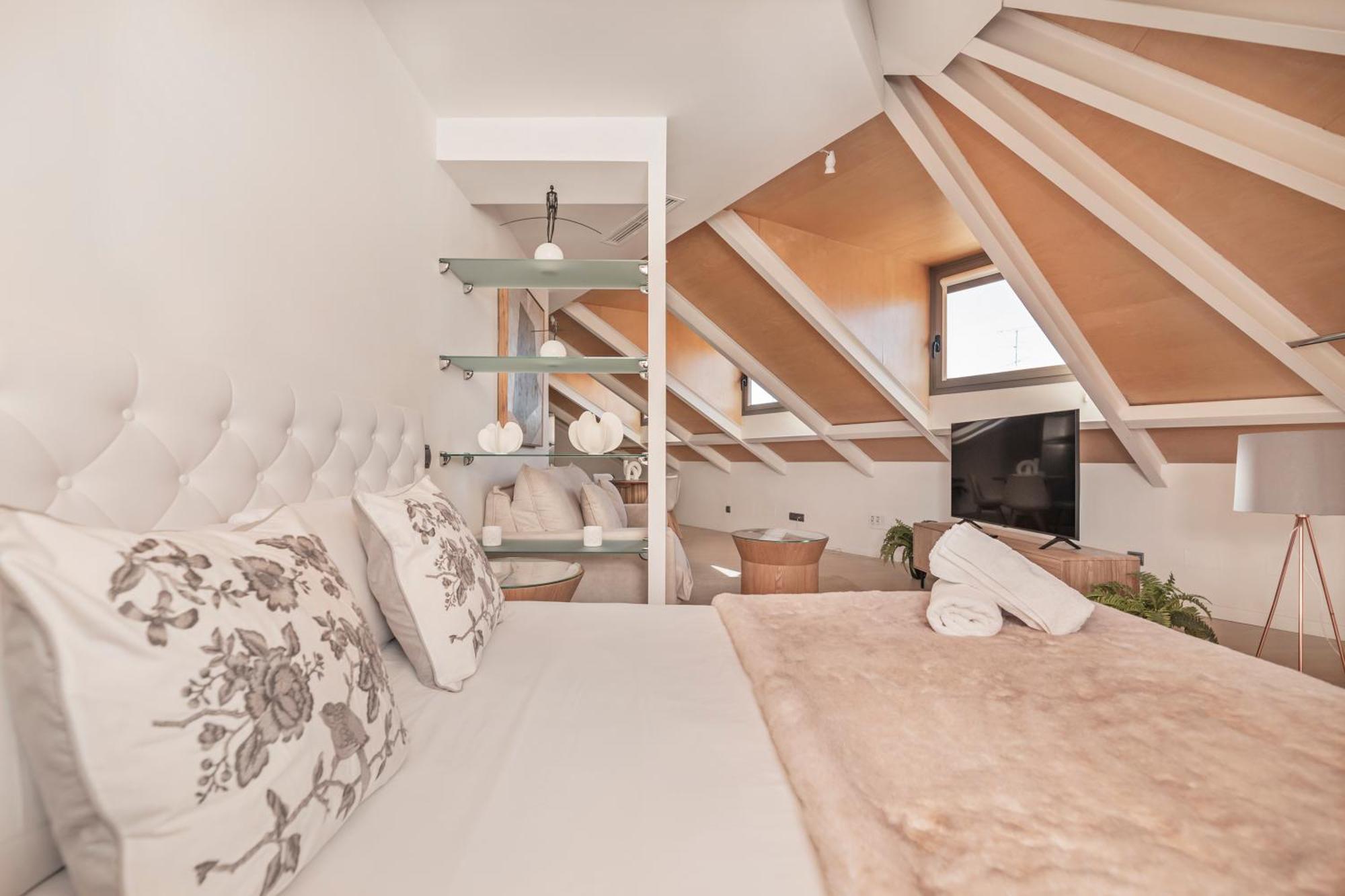 Apartment Luxury In Barrio Palacio