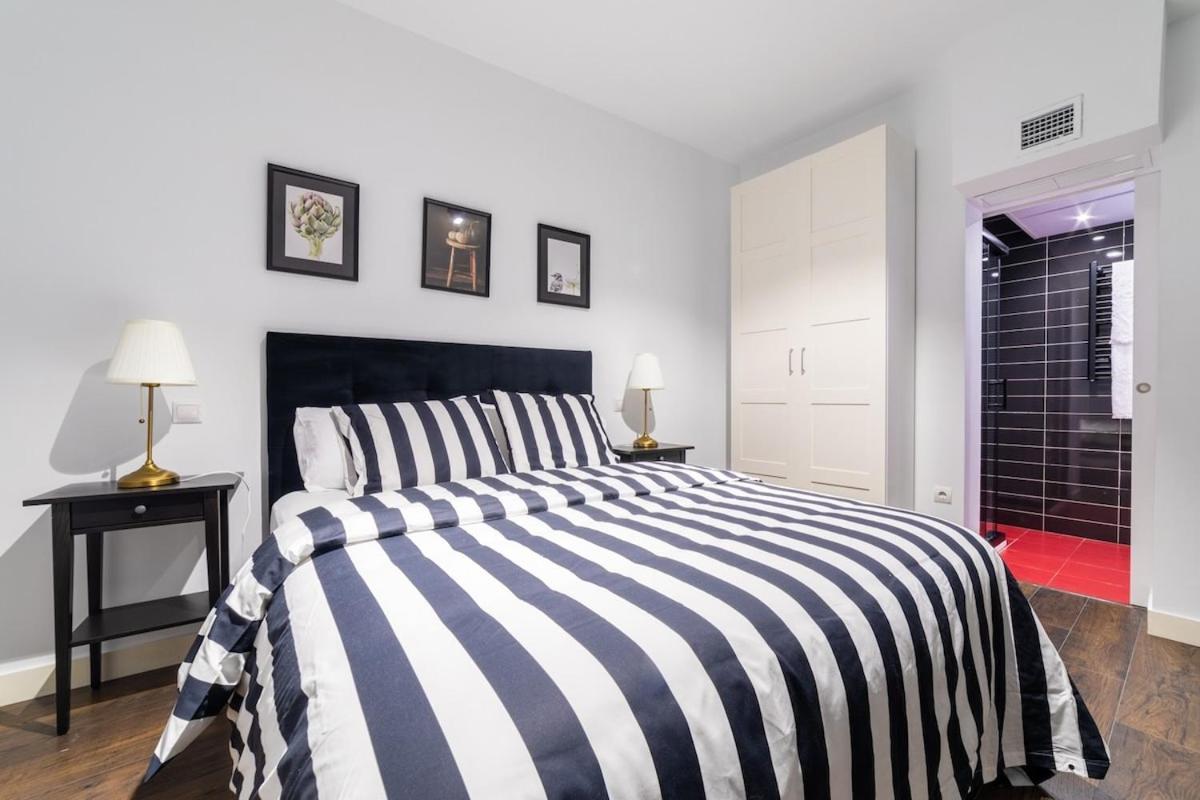 Charming Modern In Barrio De Letras Apartamento