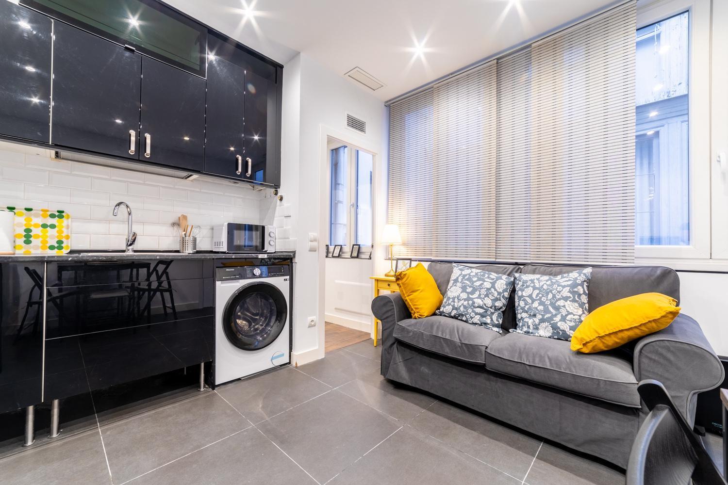 Charming Modern In Barrio De Letras Apartamento Madrid