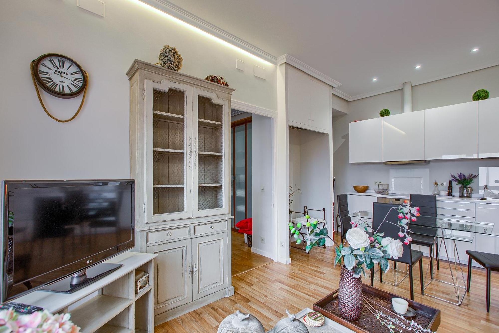 En El Centro Con Vistas Impresionantes Apartamento Madrid