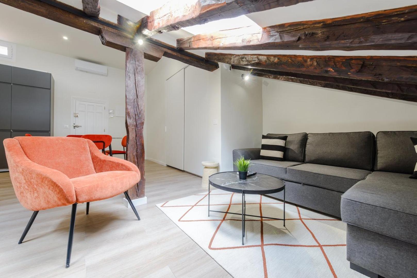 Guestready - Industrial Gem Near Plaza De Espana Apartment Madrid