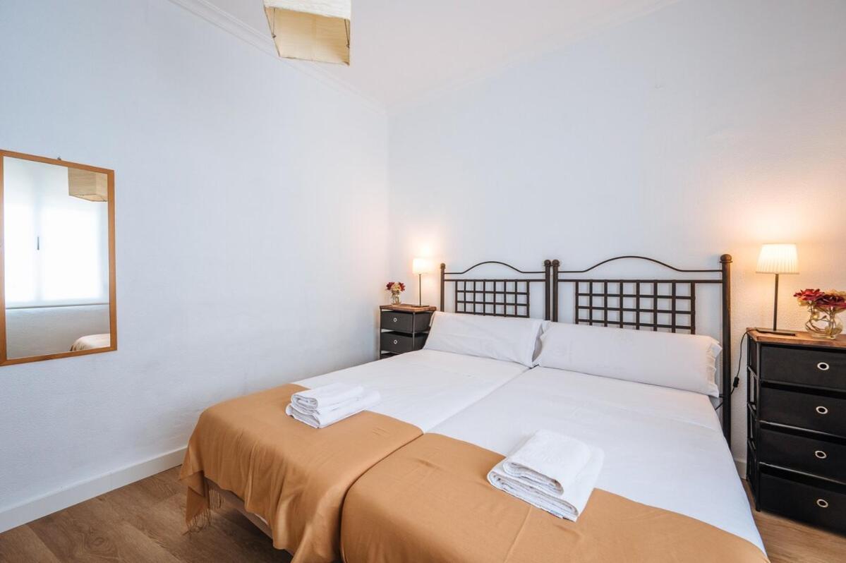 Great Plaza Ideal For Families Madrid