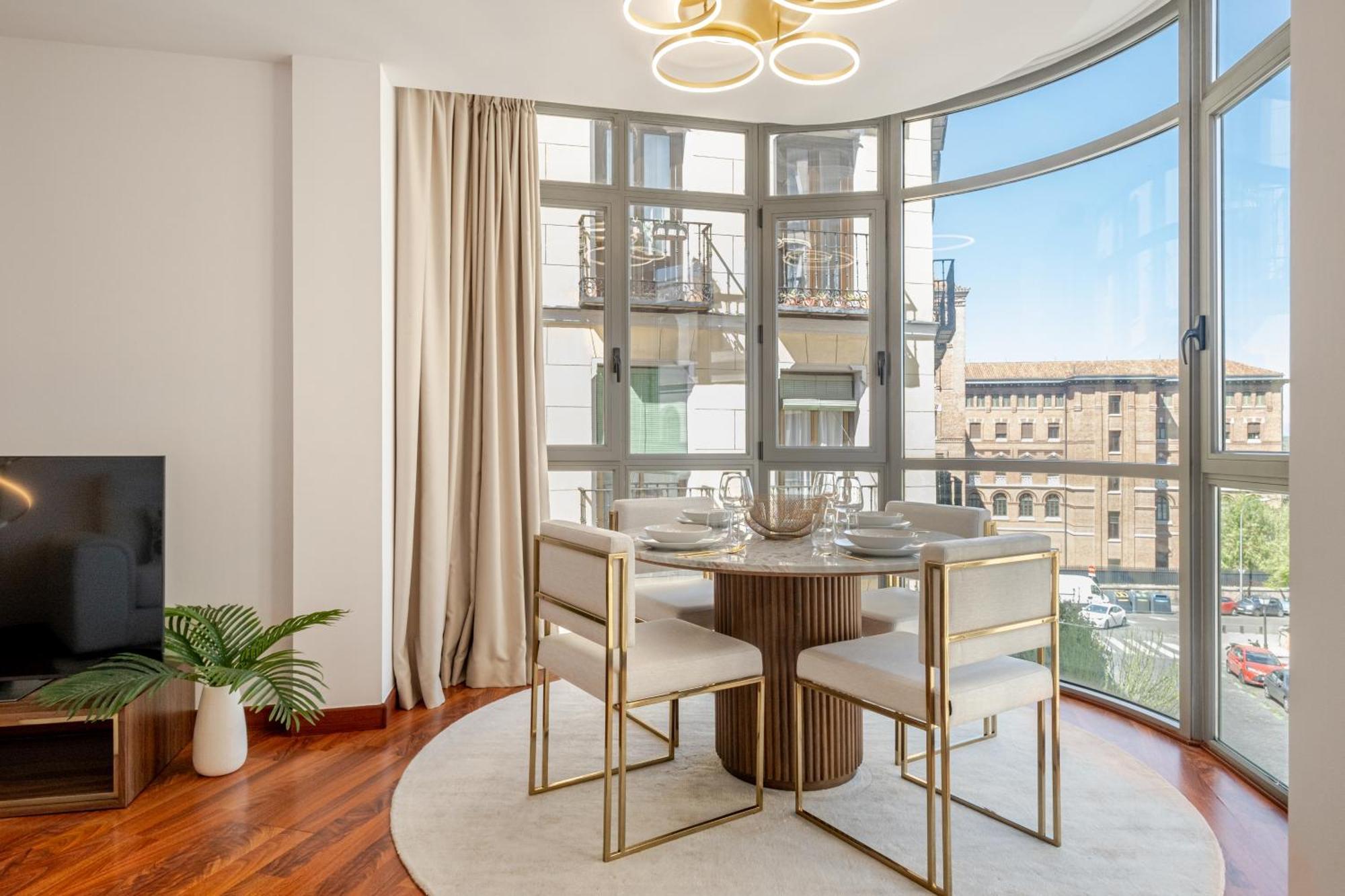 Apartment Luxury In Barrio Palacio *