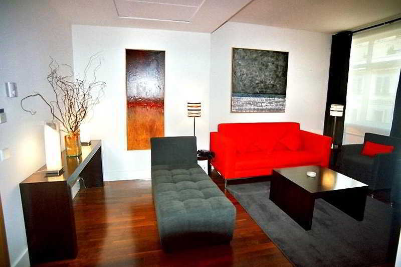 Quatro Puerta Del Sol Hotel 4*