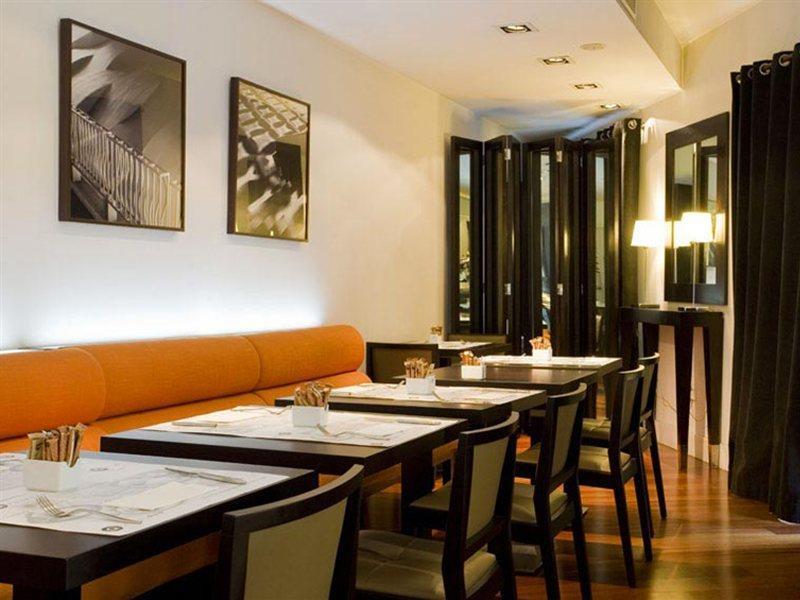 Quatro Puerta Del Sol Hotel 4*