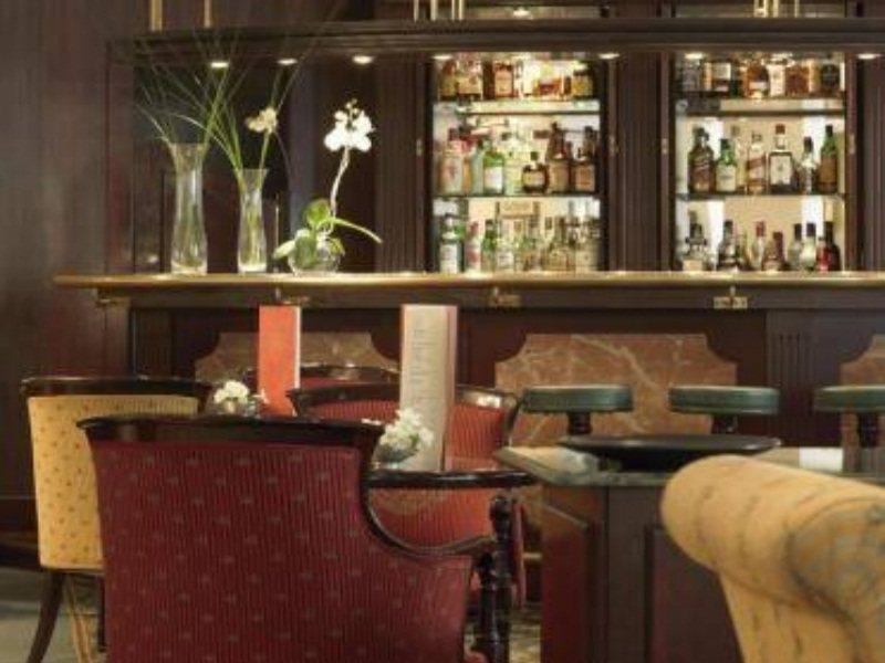 One Plaza De España Hotel 4*