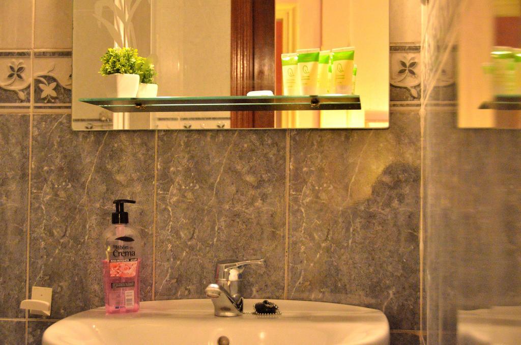 Romero Gran Via Guest house Madrid