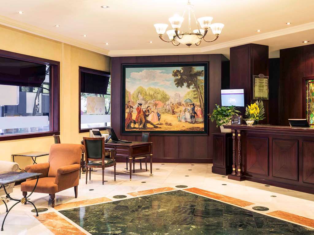 One Plaza De España Hotel