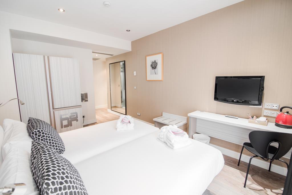 Hotel Petit Palace Puerta Del Sol 3*