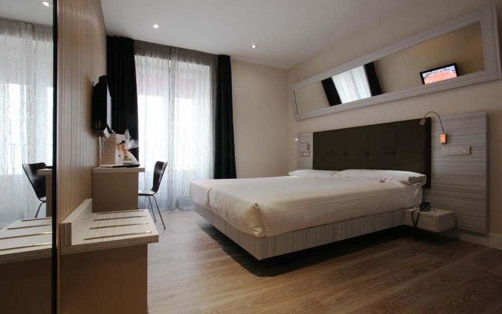 Petit Palace Puerta Del Sol 3* Madrid