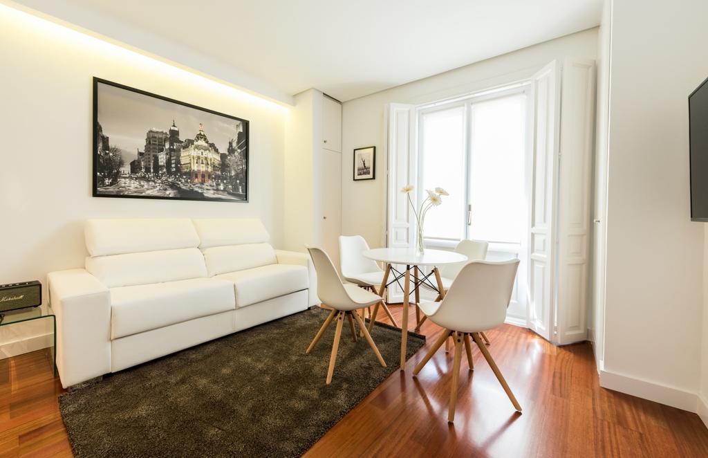 Santa Ana Plaza By Madflats Collection Madrid