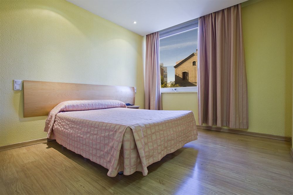 Boutique Urban Génova Apartahotel 2*