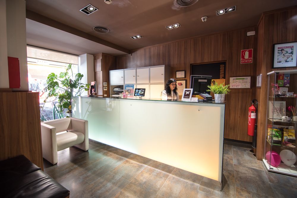 Petit Palace Tres Cruces Hotel 3*