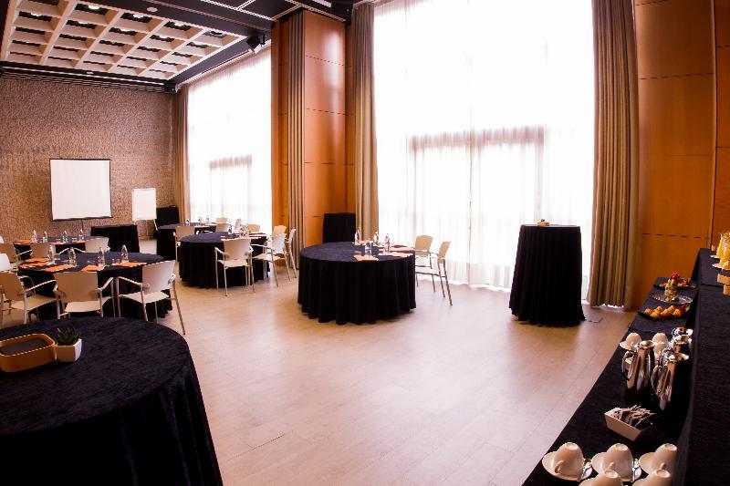 Silken Puerta Hotel 4*