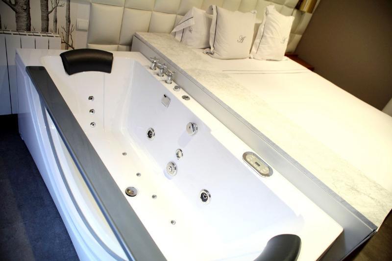 Ab Design Hotel 3*