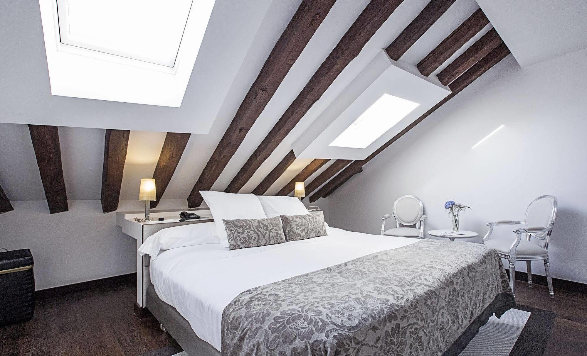 Hospes Puerta De Alcalá Hotel 5*