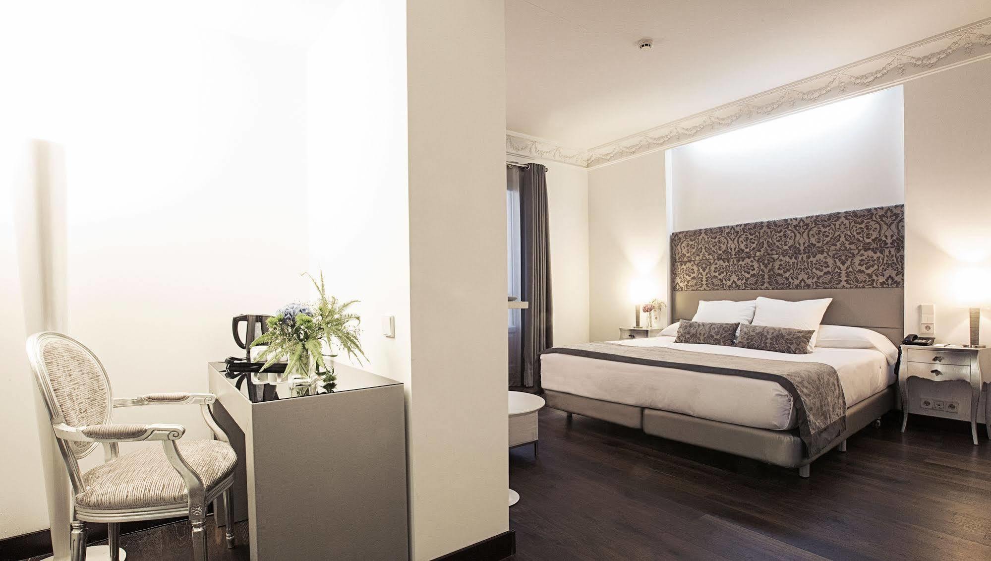 Hospes Puerta De Alcalá Hotel 5*