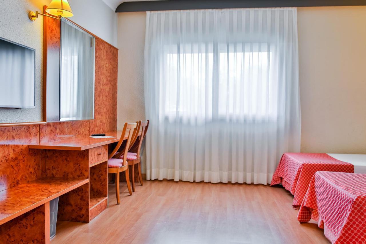 Ap Airport Hotel 3*