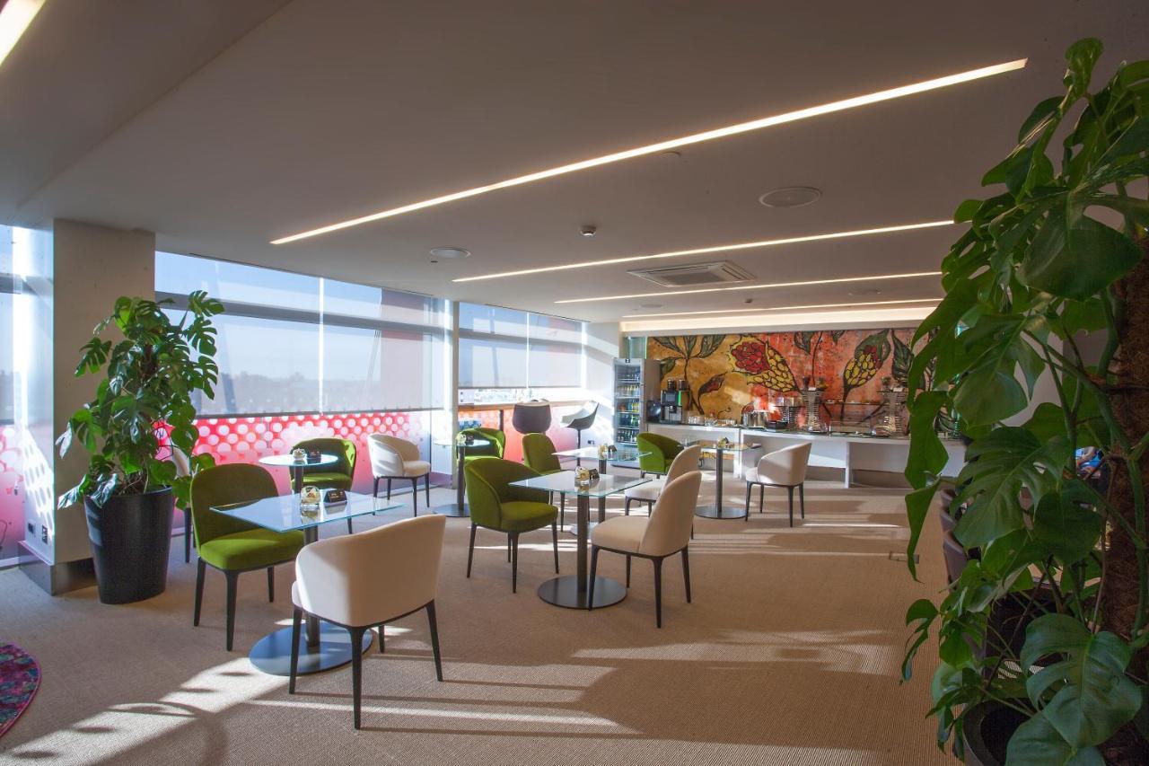 Hotel Puerta America 5*
