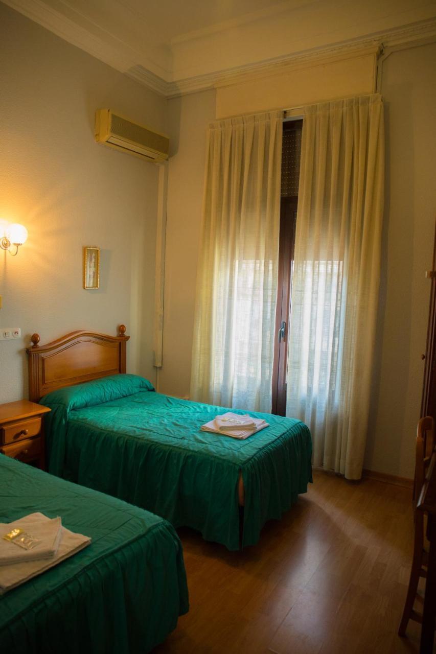 Hostal Lamalonga