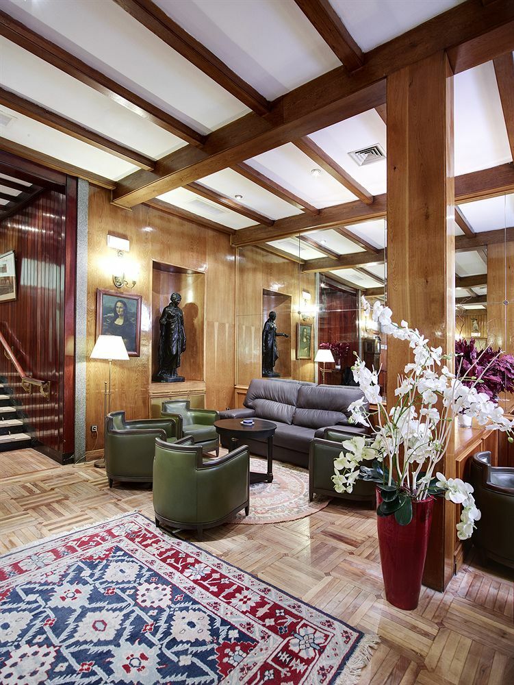 Hotel Bless - The Leading Of The World