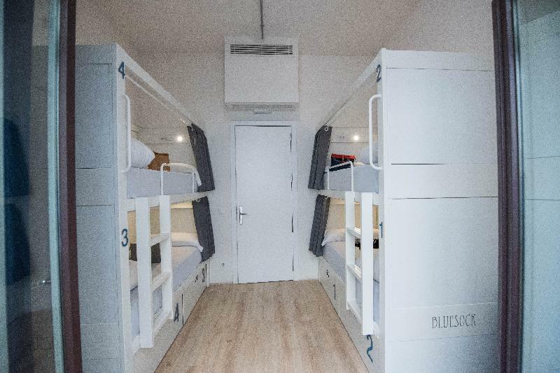 Bluesock Hostal *