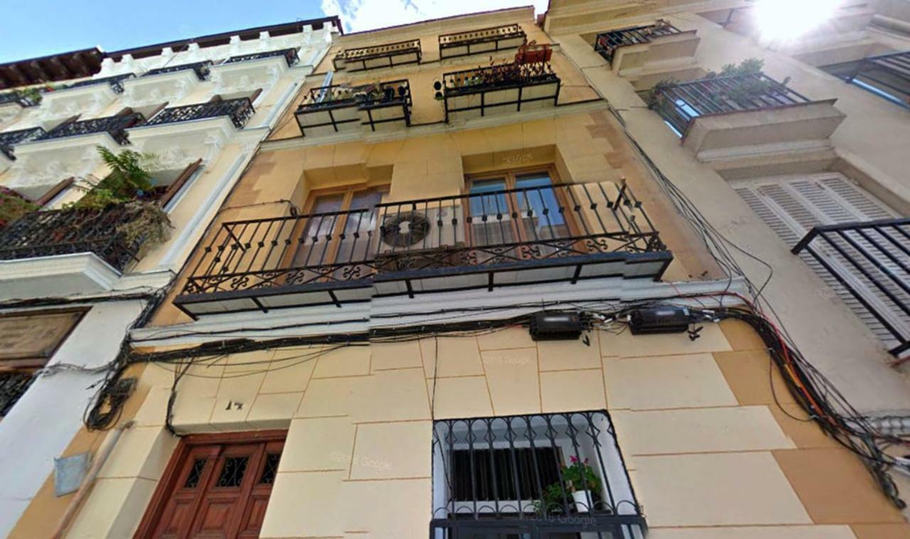 En Calle Tres Peces Apartamento *