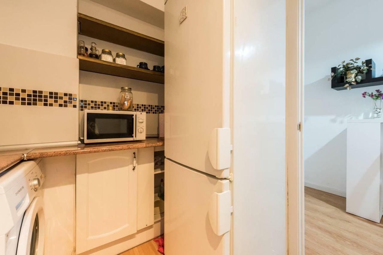 Apartamento En Calle Tres Peces Madrid