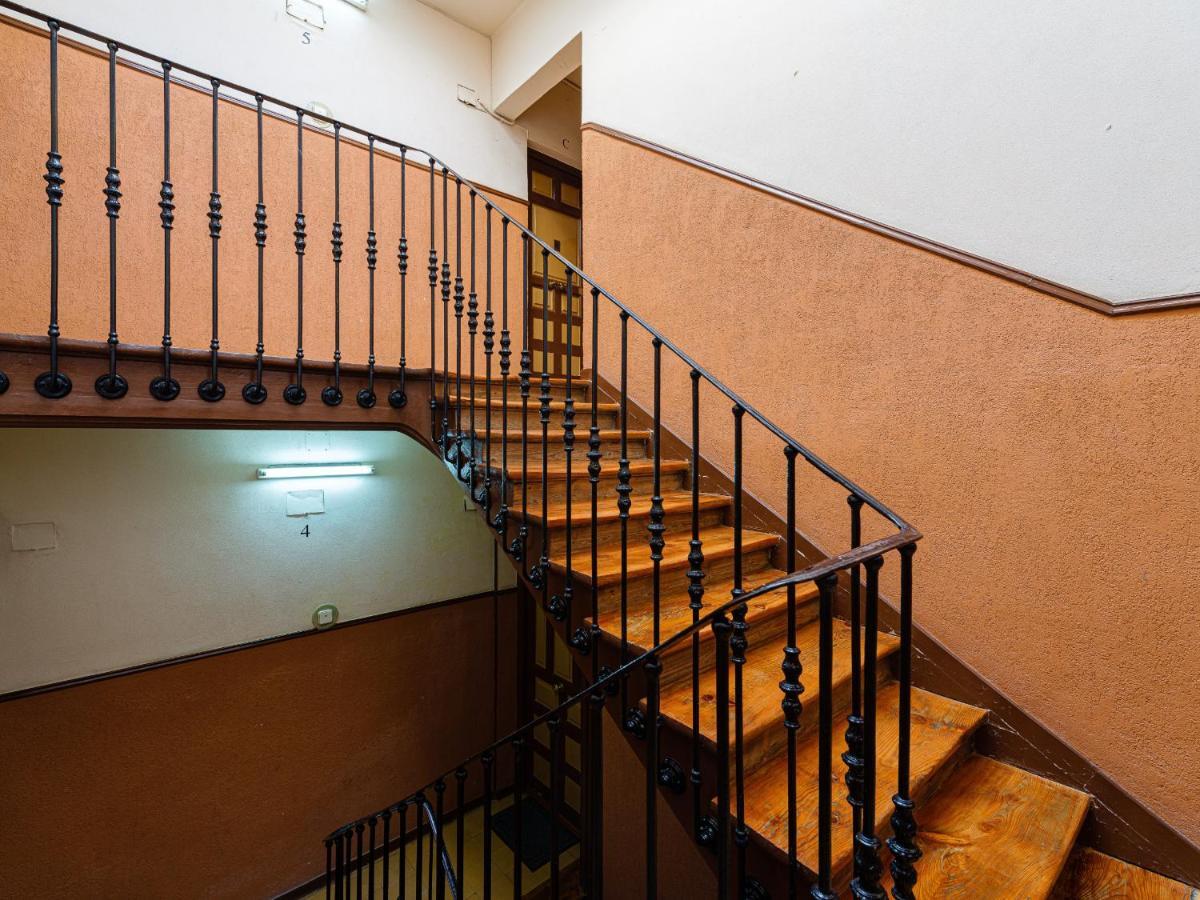 My Apartamento Reina Sofia Madrid