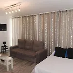 Estudio en Plaza Vara del Rey