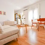 For You Rentals Encantador Y Unico Estudio Temporal En Tetuan Madrid Mlu2º2