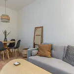 Cozy 1Bd 1Bth - Anton Martin