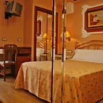 Hostal Victoria III