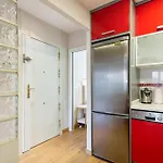 Elegant 1 Bedroom Apartment In The Heart Of Centro