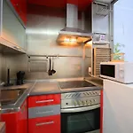 Charming Central Apartment Near Retreat Temporal Mpe51