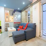 Charming Central Apartment Near Retreat Temporal Mpe51