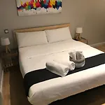 Marina Rooms