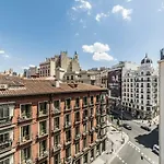 5 Gran Via Deluxe Apartment