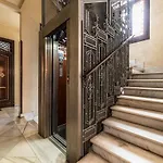 5 Gran Via Deluxe Apartment