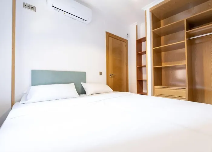 Amplio Apartamento Situado A 10 Minutos Del Retiro