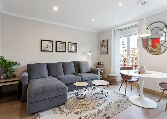 Elegant 1 Bedroom Apartment In The Heart Of Centro