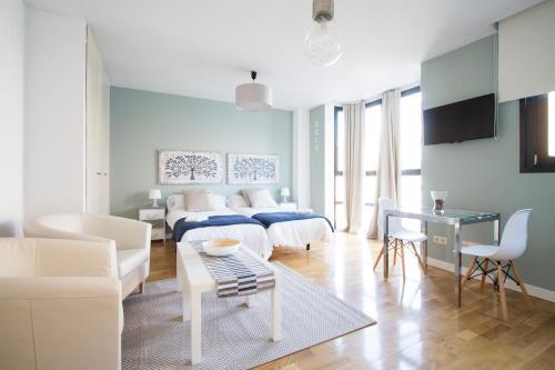 Naitly Cuatro Torres Apartamento