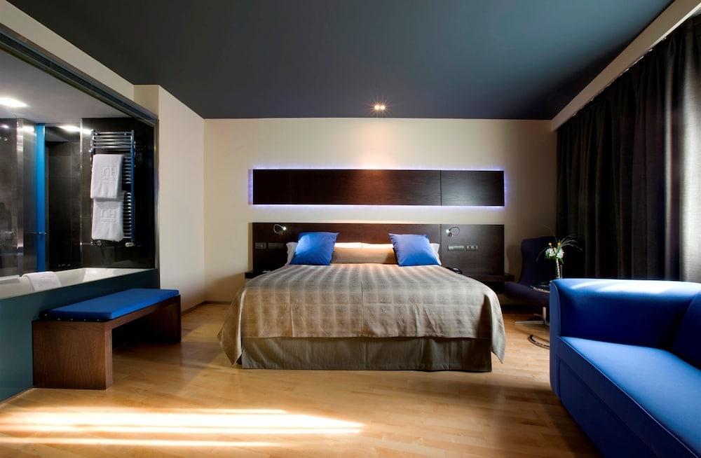Nh Tablas Hotel 4*