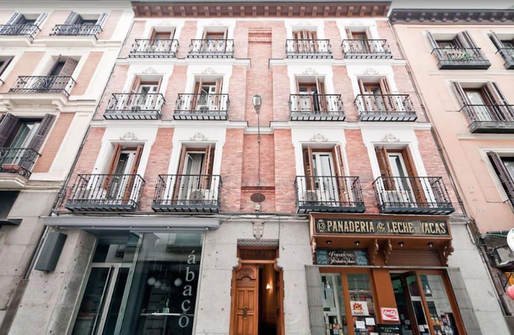 Pensión Oporto 2*
